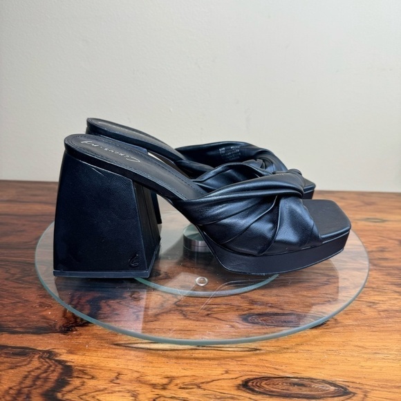 Circus by Sam Edelman Marianna Heeled Sandals - Picture 6 of 16